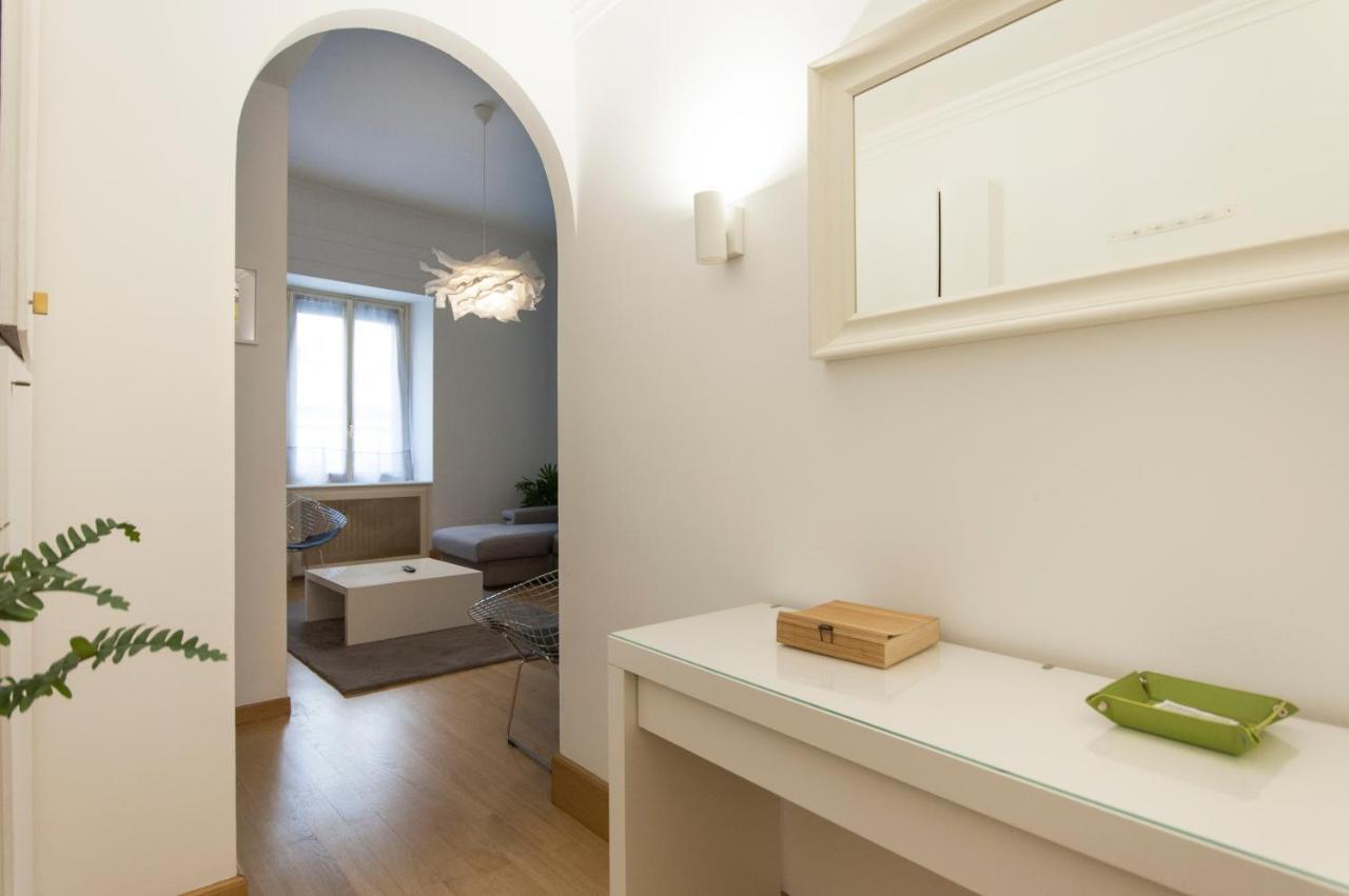 Ferienwohnung Youhosty - Dei Piatti 3 Mailand Exterior foto